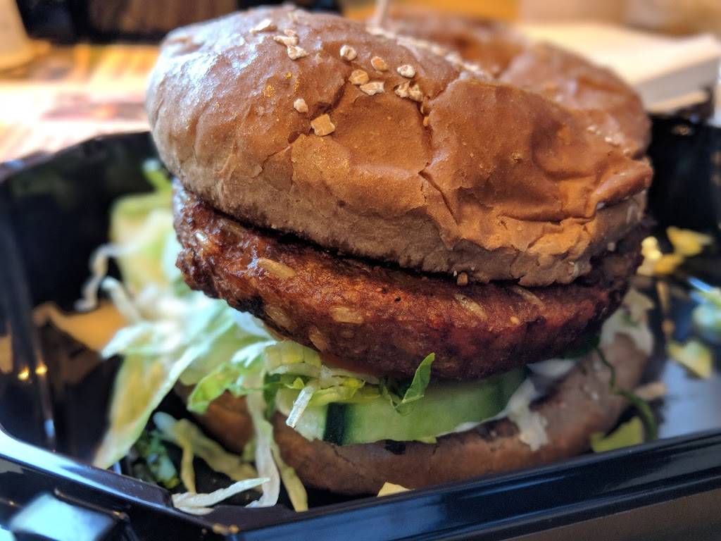 The Habit Burger Grill | meal takeaway | 28251 Newhall Ranch Rd, Valencia, CA 91355, USA | 6612941071 OR +1 661-294-1071