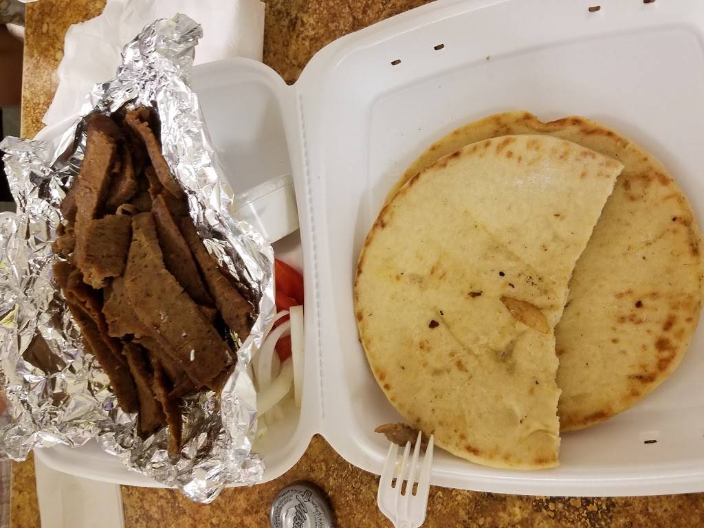 Babas Famous Steak & Lemonade | restaurant | 900 N Lake St, Aurora, IL 60506, USA | 6309660051 OR +1 630-966-0051