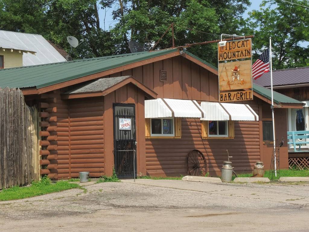 Wild Cat Mountain Bar & Grill | restaurant | 202 Main St, Ontario, WI 54651, USA | 6083374832 OR +1 608-337-4832