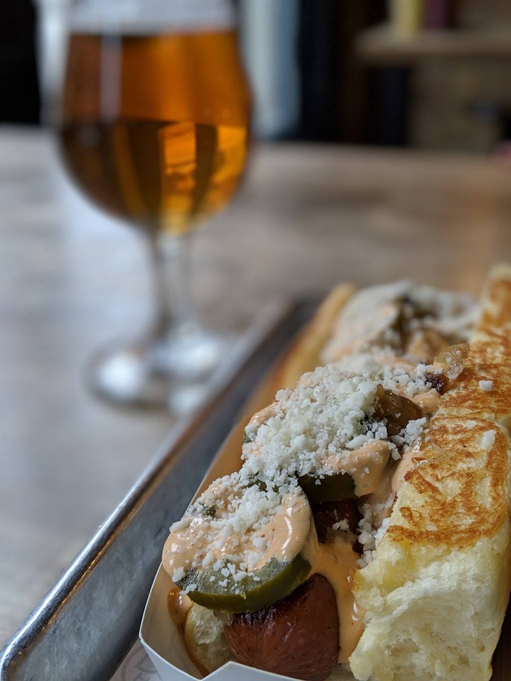 Dog Haus Biergarten Lincoln Park | restaurant | 2464 N Lincoln Ave, Chicago, IL 60614, USA | 7739353647 OR +1 773-935-3647