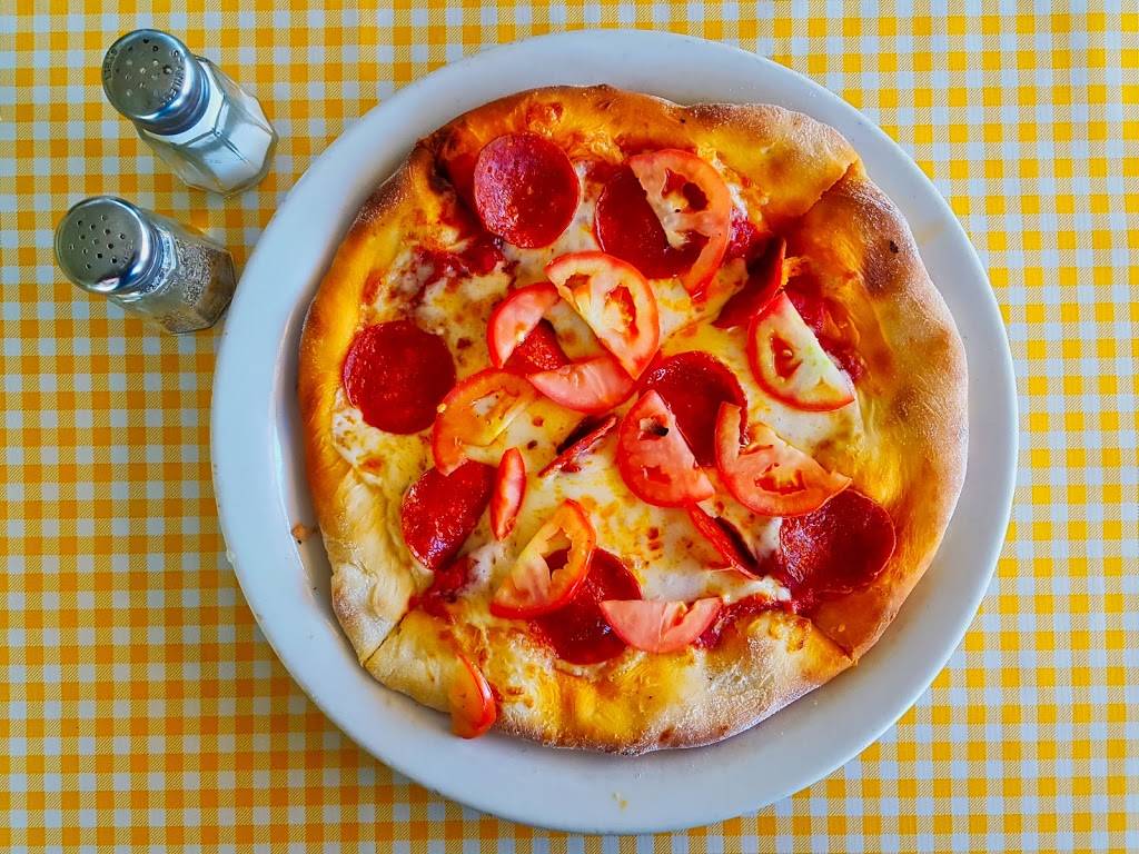 Genoveses Pizza | restaurant | 2900 W Main St, Alhambra, CA 91801, USA | 6262895667 OR +1 626-289-5667