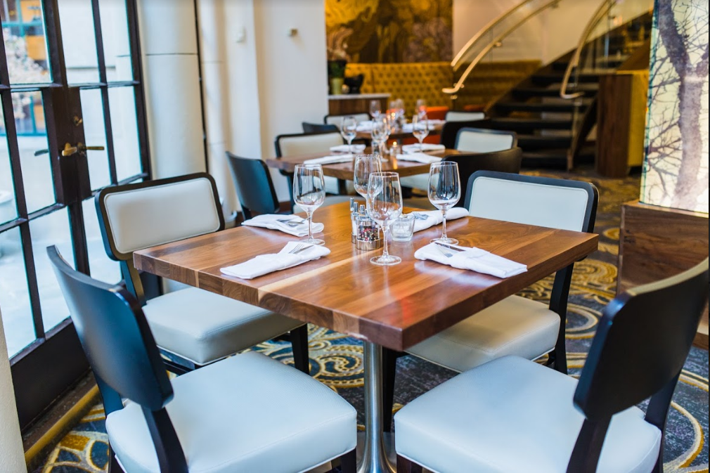 The Caucus Room Brasserie | restaurant | 2350 M St NW, Washington, DC 20037, USA | 2028613450 OR +1 202-861-3450