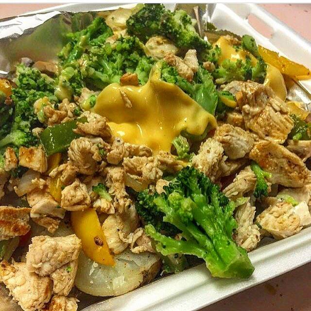 Deons Restaurant | restaurant | 7800 Superior Ave, Cleveland, OH 44103, USA | 2164588078 OR +1 216-458-8078