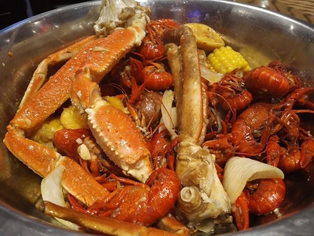 Crazy Pho Cajun | restaurant | 32034 23rd Avenue South, Federal Way, WA 98003, USA | 2064293893 OR +1 206-429-3893