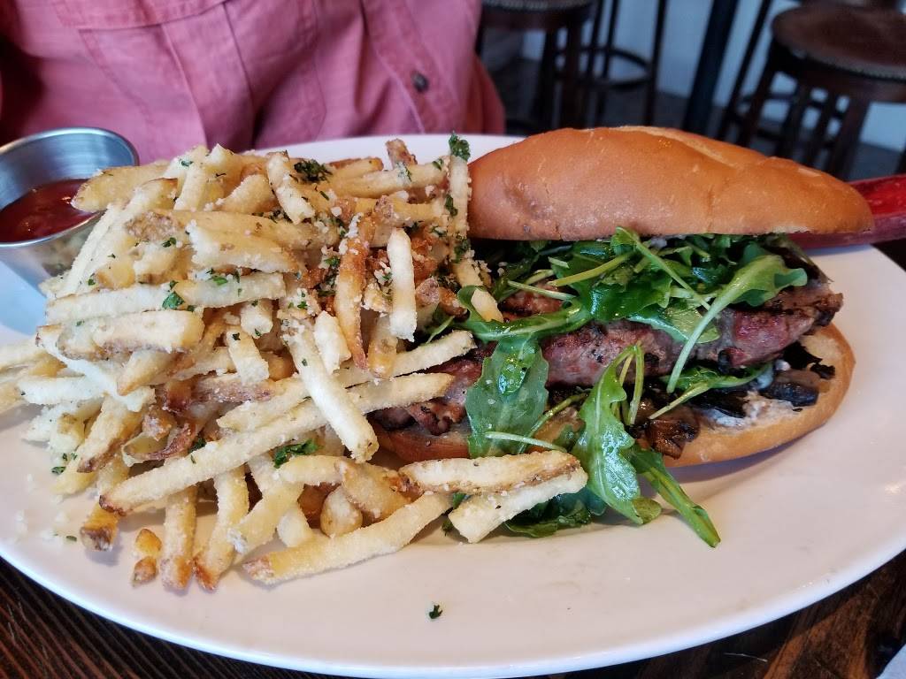 Hood Supply Company | restaurant | 10761 Hood Franklin Rd, Hood, CA 95639, USA | 9167754494 OR +1 916-775-4494