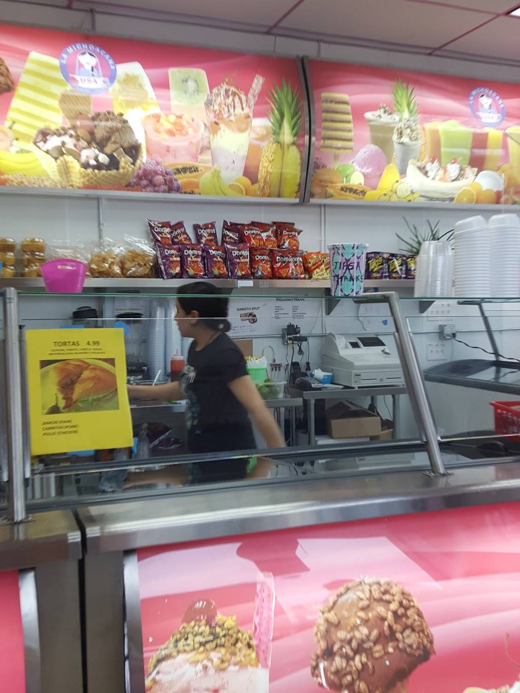 La Michoacana | restaurant | 2003 W 47th St, Chicago, IL 60609, USA | 7738274737 OR +1 773-827-4737