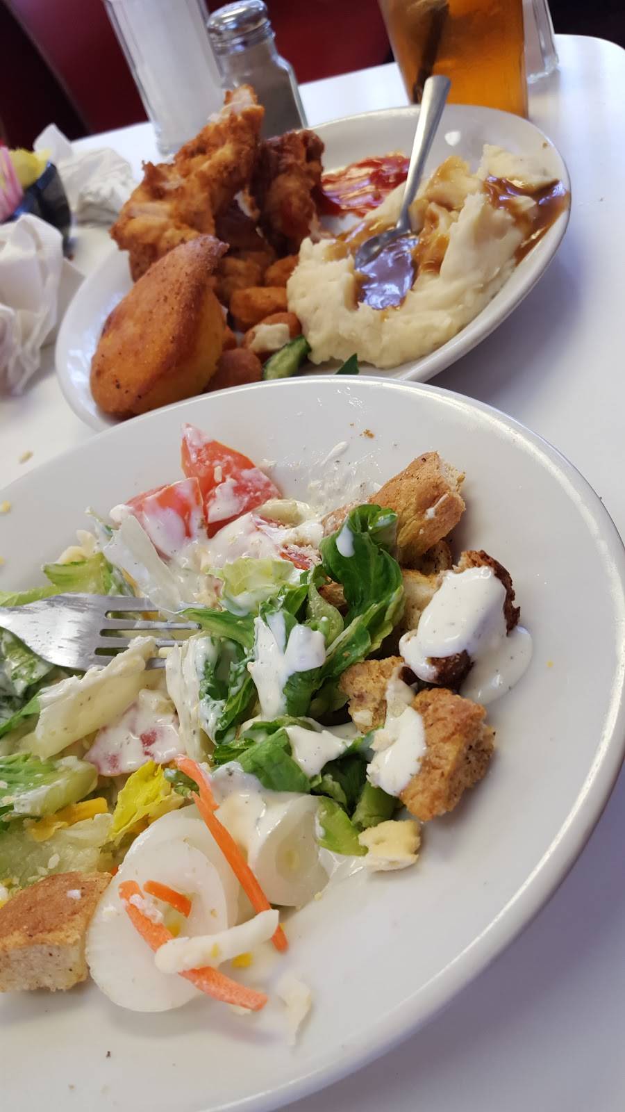 Wagon Wheel | restaurant | 390 Carl Eller Rd, Mars Hill, NC 28754, USA | 8286894755 OR +1 828-689-4755