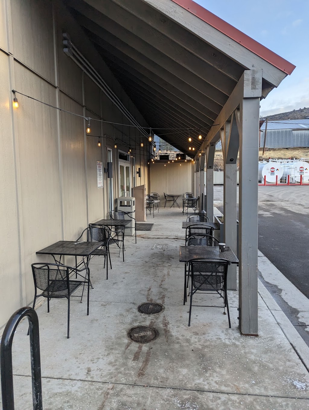 Yreka Punjabi Dhaba ਪੰਜਾਬੀ ਢਾਬਾ | restaurant | 787 Montague Rd, Yreka, CA 96097, USA | 5302911910 OR +1 530-291-1910