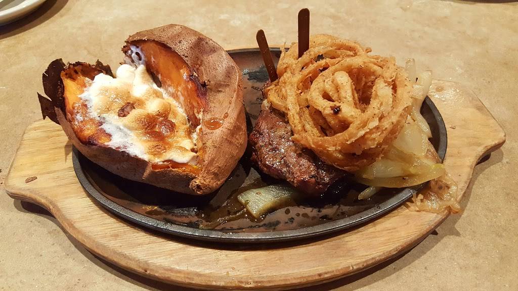 Logans Roadhouse | restaurant | 30751 Gratiot Ave, Roseville, MI 48066, USA | 5862851610 OR +1 586-285-1610