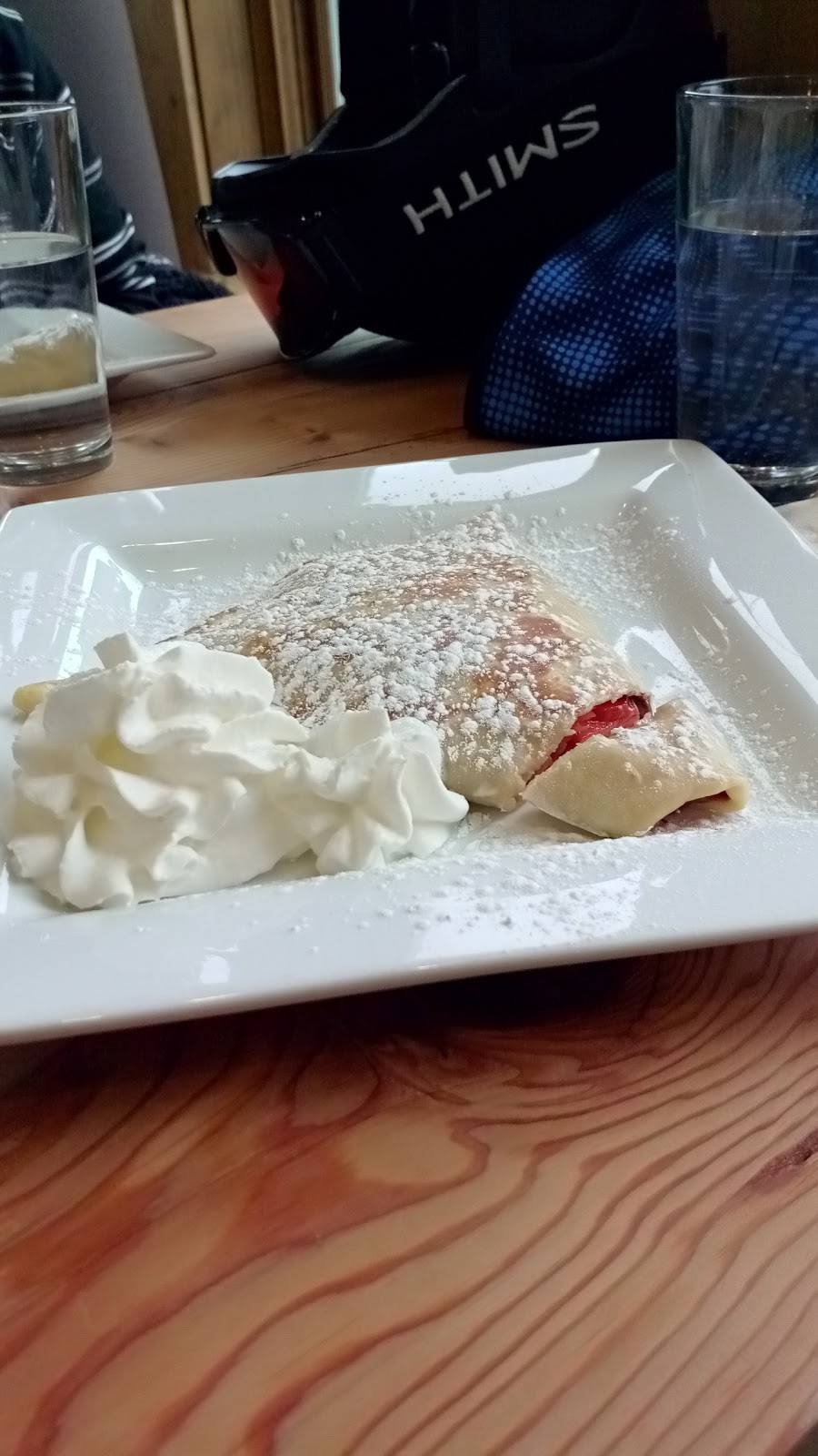 The Skinny Pancake | bakery | 7416 Mountain Rd, Stowe, VT 05672, USA | 8027606501 OR +1 802-760-6501