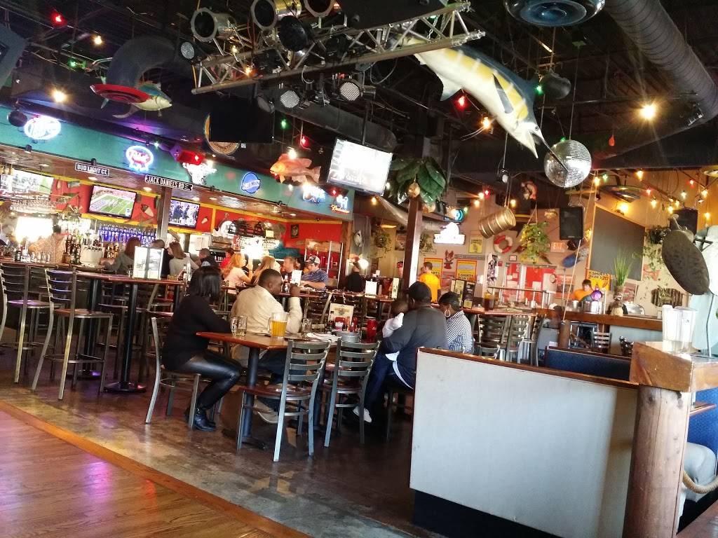 Crawdaddy’s Restaurant & Oyster Bar | restaurant | 762 Parkway #5, Gatlinburg, TN 37738, USA | 8654303755 OR +1 865-430-3755