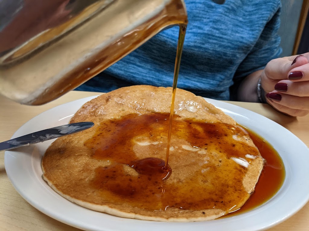 Claires Cafe & Gallery | cafe | 16140 N Oracle Rd, Tucson, AZ 85739, USA | 5208252525 OR +1 520-825-2525