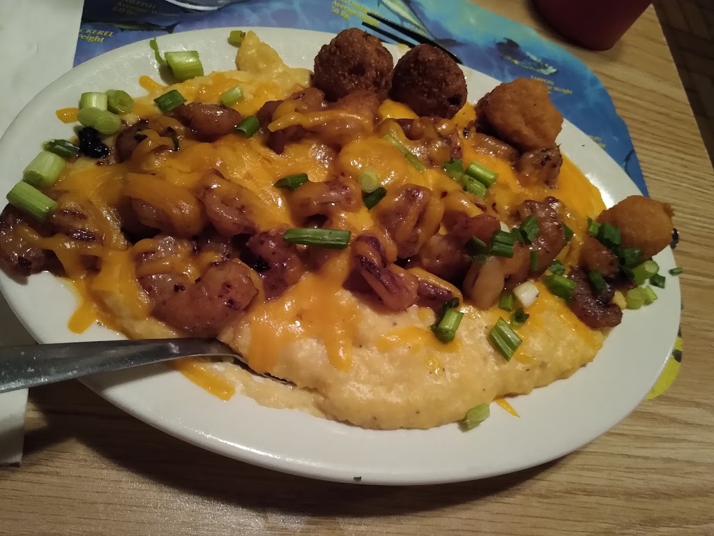 Mikees Seafood | restaurant | 205 E 2nd Ave, Gulf Shores, AL 36542, USA | 2519486452 OR +1 251-948-6452