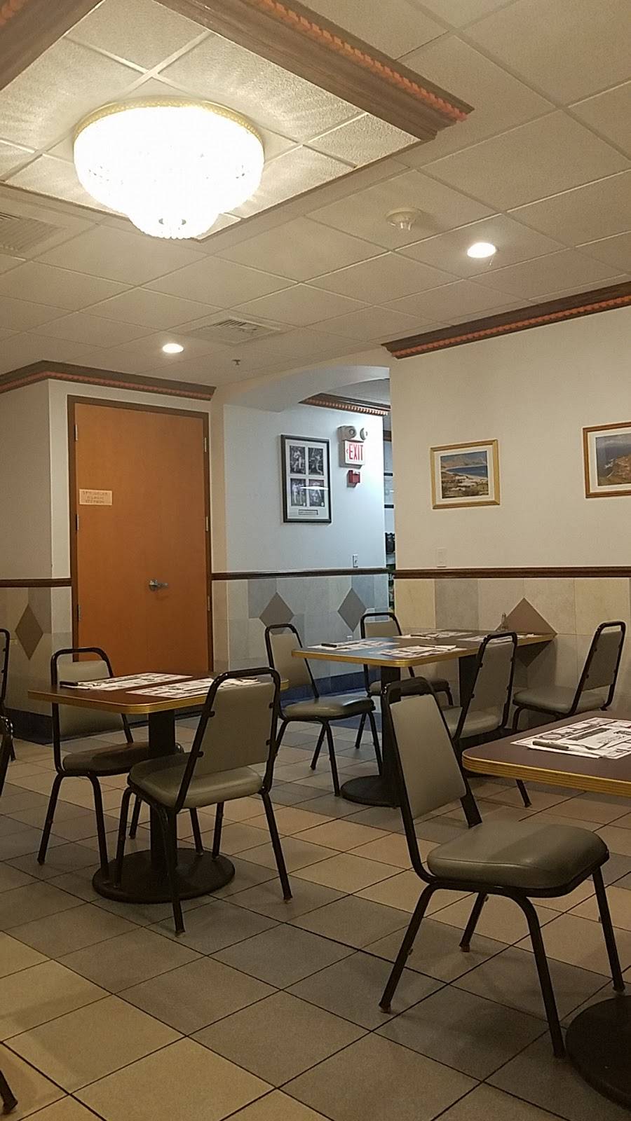 Portuguese National Club | restaurant | 21 Railroad Ave, Stoughton, MA 02072, USA | 7813449891 OR +1 781-344-9891