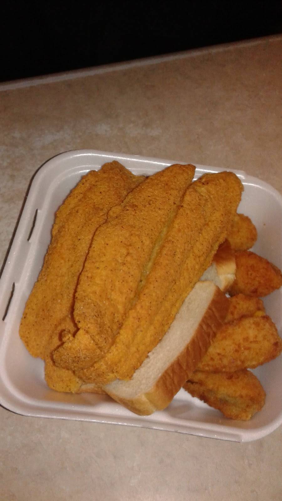 New York Fish & Chicken Gyro | restaurant | 5110 N Belt W, Belleville, IL 62226, USA | 6182221700 OR +1 618-222-1700