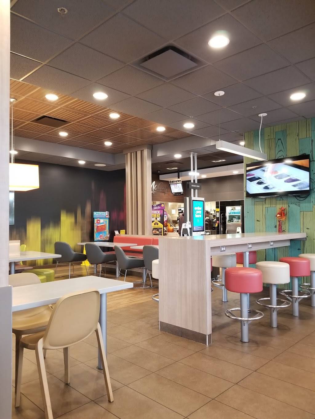 McDonalds | cafe | 3520 Bremen Hwy, Mishawaka, IN 46544, USA | 5742222310 OR +1 574-222-2310