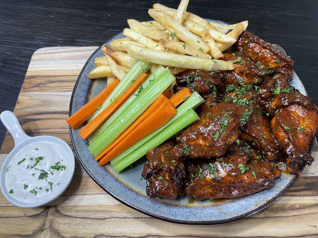 A.T. Eatz Burger Joint | restaurant | 1068 Dorn, Kyle, TX 78640, USA | 5122933436 OR +1 512-293-3436