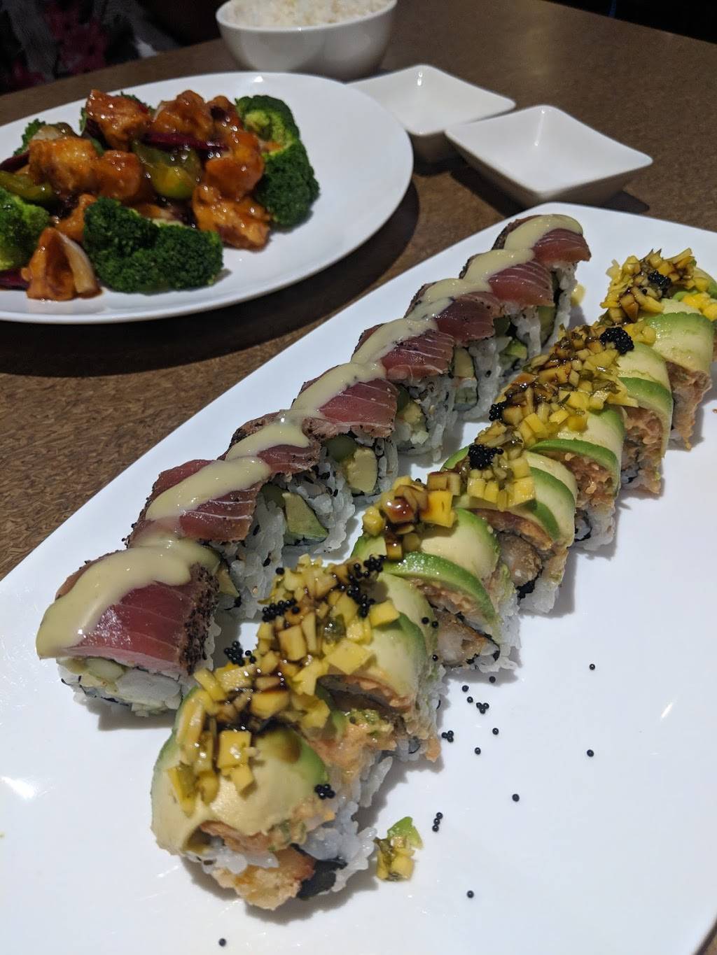 Nova Sushi Bar & Asian Fusion | restaurant | 3257 Solomons Island Rd, Edgewater, MD 21037, USA | 4109565326 OR +1 410-956-5326