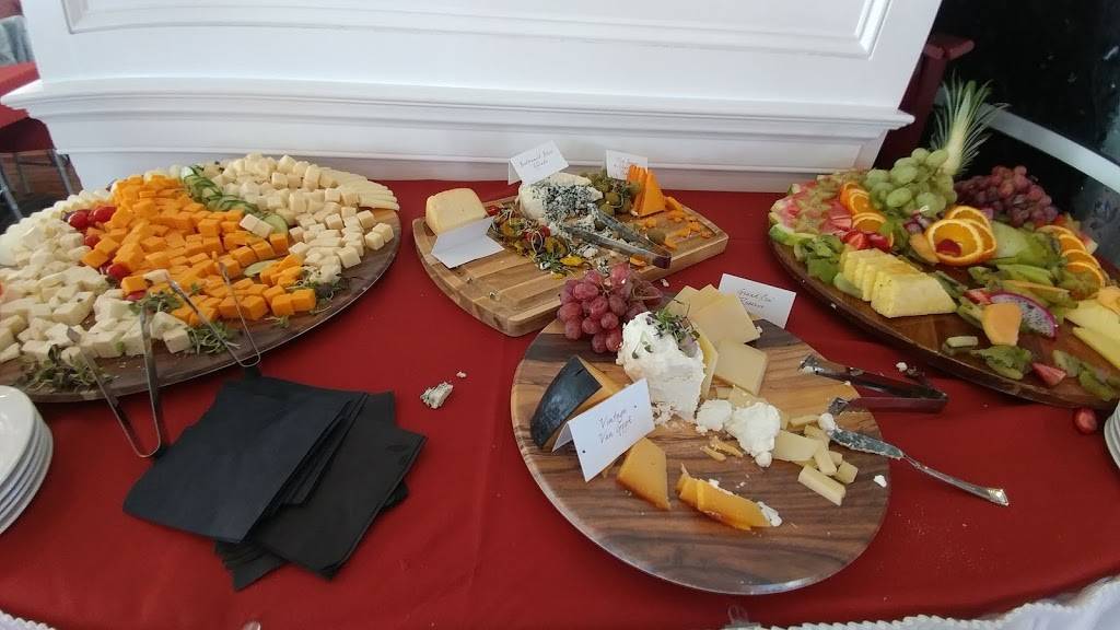 Martells Waters Edge | restaurant | 11 Whitecap Way, Bayville, NJ 08721, USA | 7322693000 OR +1 732-269-3000