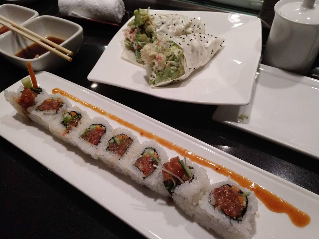 Shin Sushi | restaurant | 26002 Marguerite Pkwy, Mission Viejo, CA 92692, USA | 9495821011 OR +1 949-582-1011