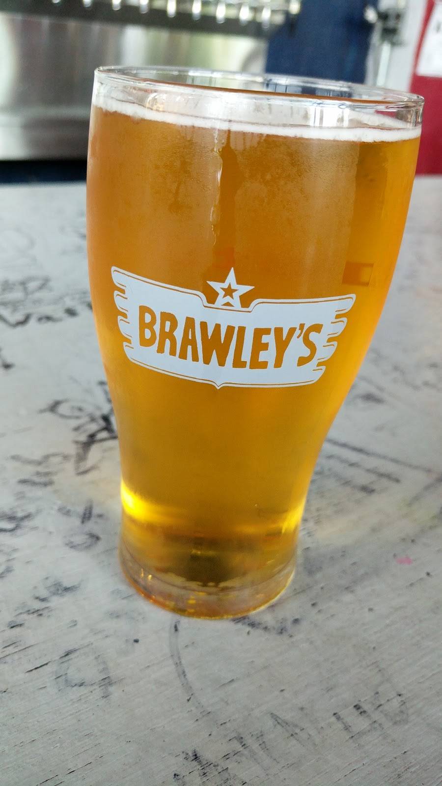 Brawleys Beverage | restaurant | 4620 Park Rd, Charlotte, NC 28209, USA | 7045211300 OR +1 704-521-1300