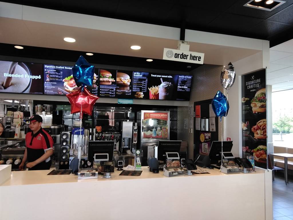 McDonalds | cafe | 2475 Centreville Rd, Herndon, VA 20171, USA | 7037930757 OR +1 703-793-0757