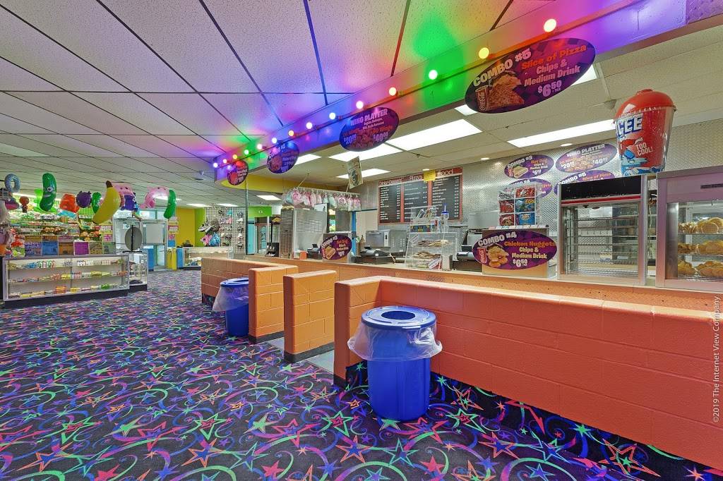 United Skates of America | cafe | 30325 Palisades Pkwy, Wickliffe, OH 44092, USA | 4409445301 OR +1 440-944-5301