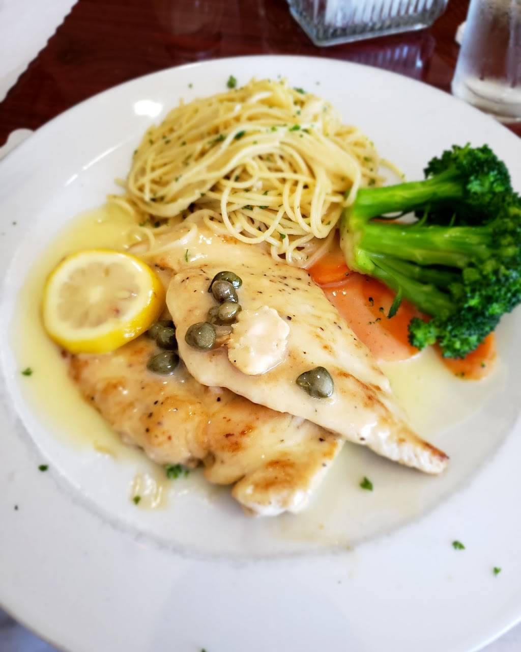 Umbertos Italian Grill | restaurant | 7616 Culebra Rd, San Antonio, TX 78251, USA | 2106844747 OR +1 210-684-4747