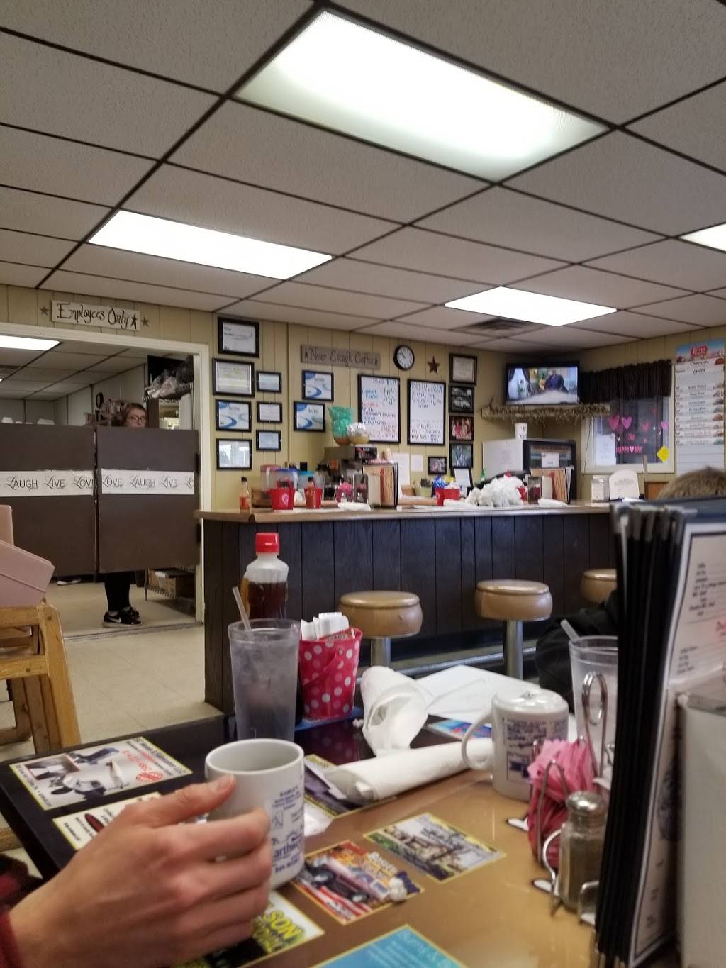 Debs Diner | restaurant | 720 Main St, Strattanville, PA 16258, USA | 8147643001 OR +1 814-764-3001