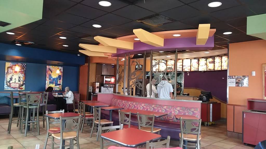 Taco Bell | meal takeaway | 2306 Dix Hwy, Lincoln Park, MI 48146, USA | 3139284254 OR +1 313-928-4254