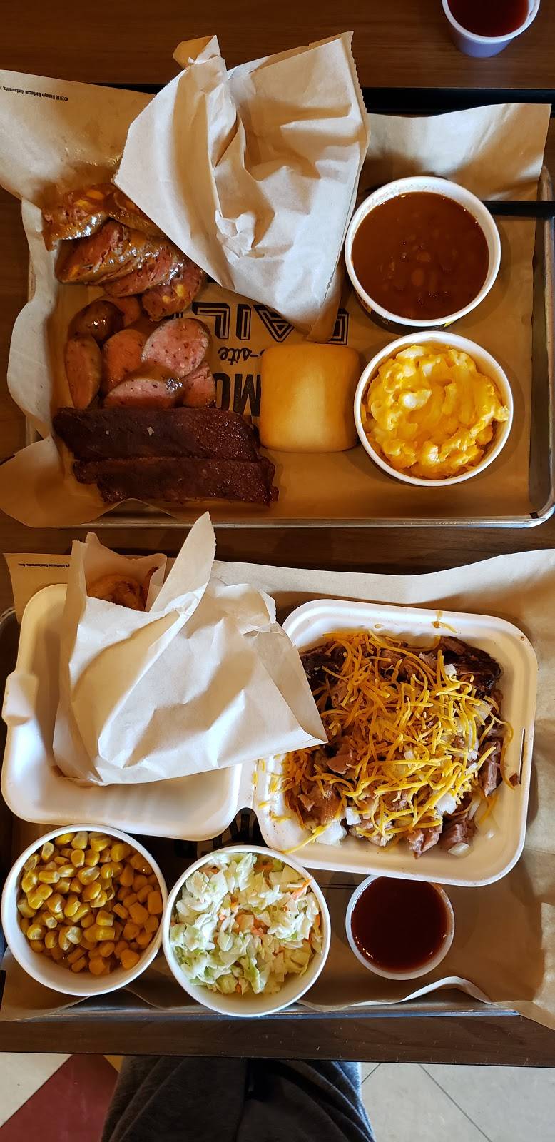 Dickeys Barbecue Pit | restaurant | 1418 North Rochester Road, Rochester Hills, MI 48307, USA | 2482666226 OR +1 248-266-6226