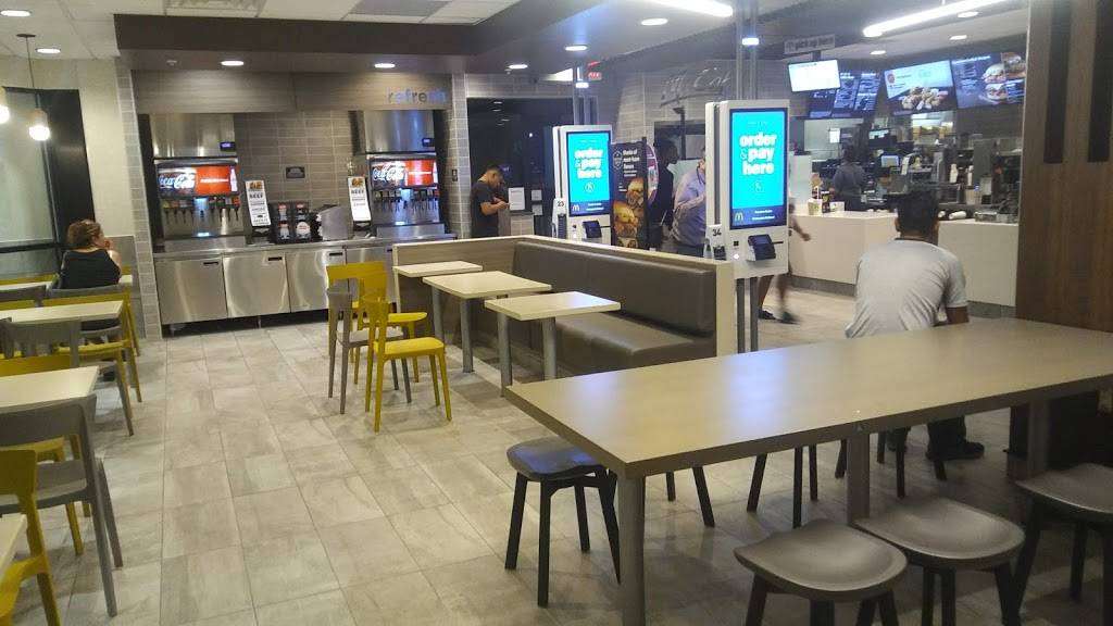 McDonalds | cafe | 3798 W Shields Ave, Fresno, CA 93722, USA | 5592741284 OR +1 559-274-1284