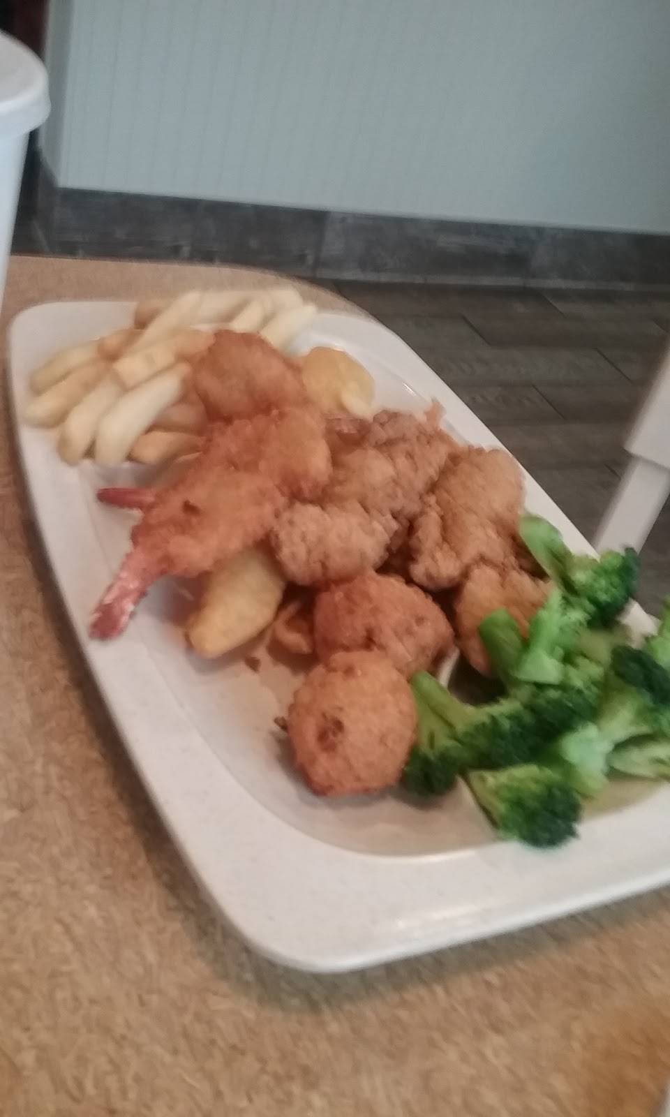 Captain Ds | restaurant | 4049 Rhea County Hwy, Dayton, TN 37321, USA | 4237754408 OR +1 423-775-4408