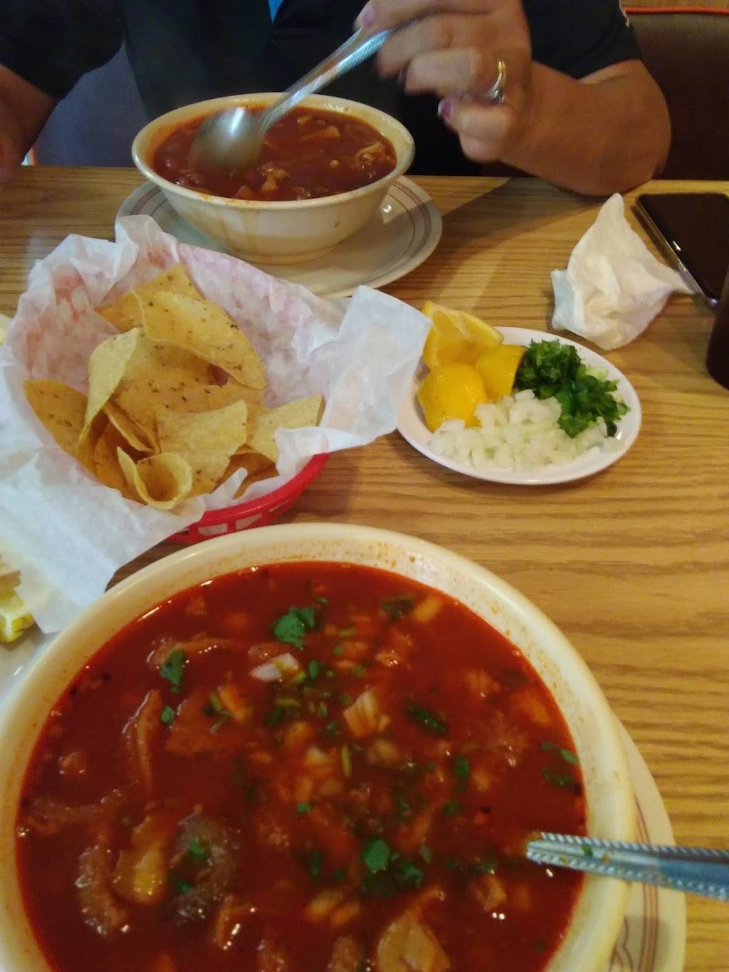 Mollys Restaurant | restaurant | 3211 Bellmead Dr, Waco, TX 76705, USA | 2544120618 OR +1 254-412-0618