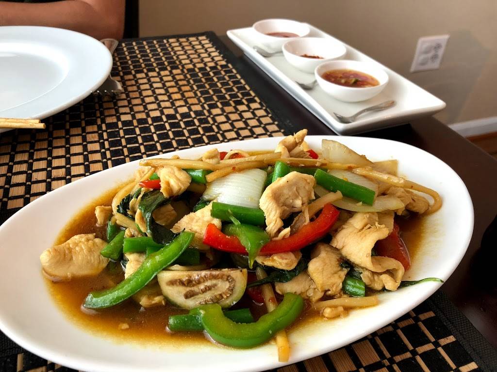 Thaiverse Restaurant | restaurant | 19 E Broad Way, Lovettsville, VA 20180, USA | 7036282444 OR +1 703-628-2444