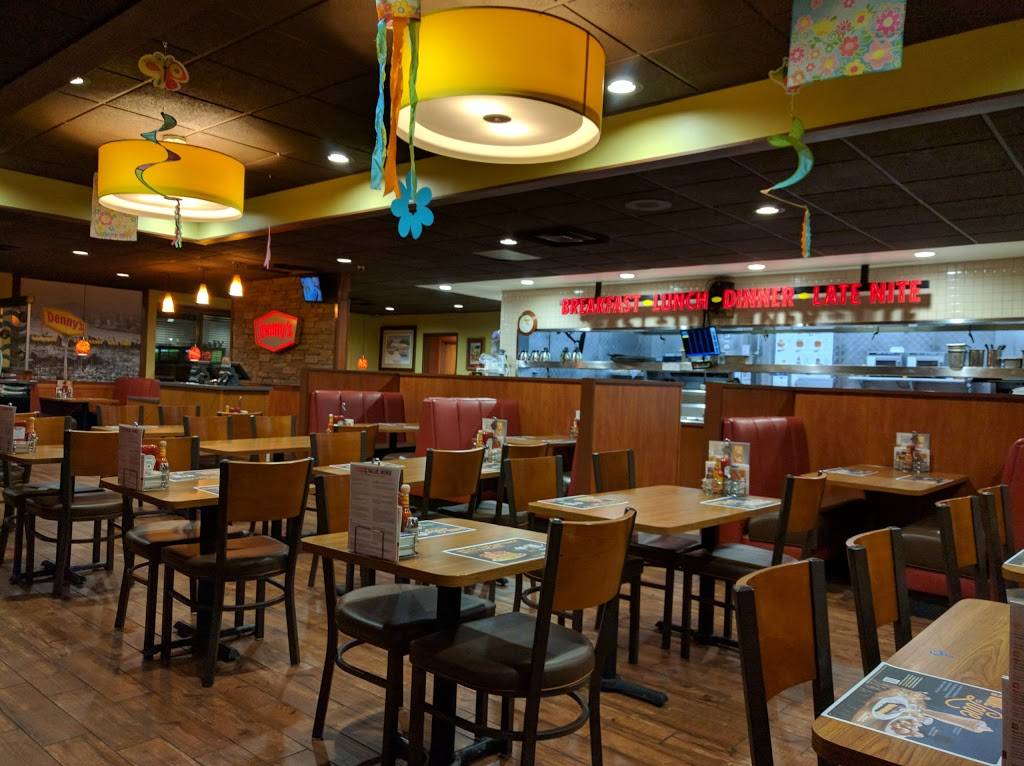 Dennys | restaurant | 9898 Mira Mesa Blvd, San Diego, CA 92131, USA | 8585789090 OR +1 858-578-9090