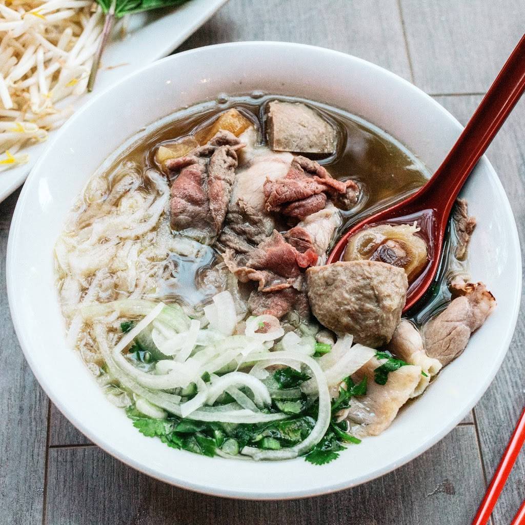 i5 Pho - The Noodle Soup House | restaurant | 8611 S Hosmer St B, Tacoma, WA 98444, USA | 2532120487 OR +1 253-212-0487