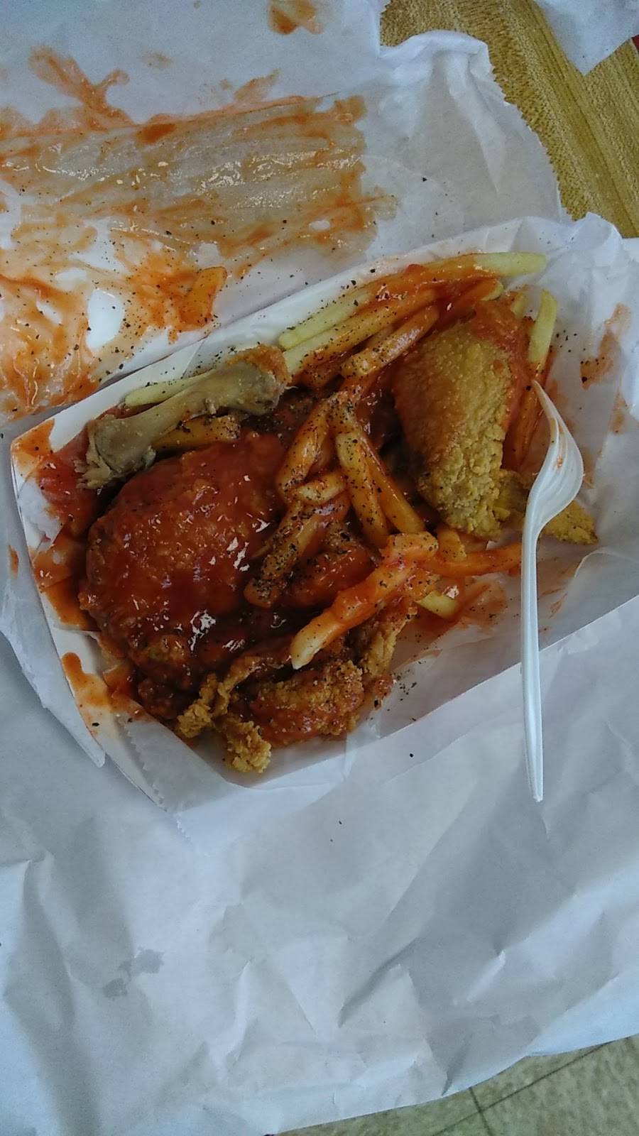 Harolds Chicken Shack | restaurant | 10259 S Halsted St, Chicago, IL 60628, USA | 7738819240 OR +1 773-881-9240