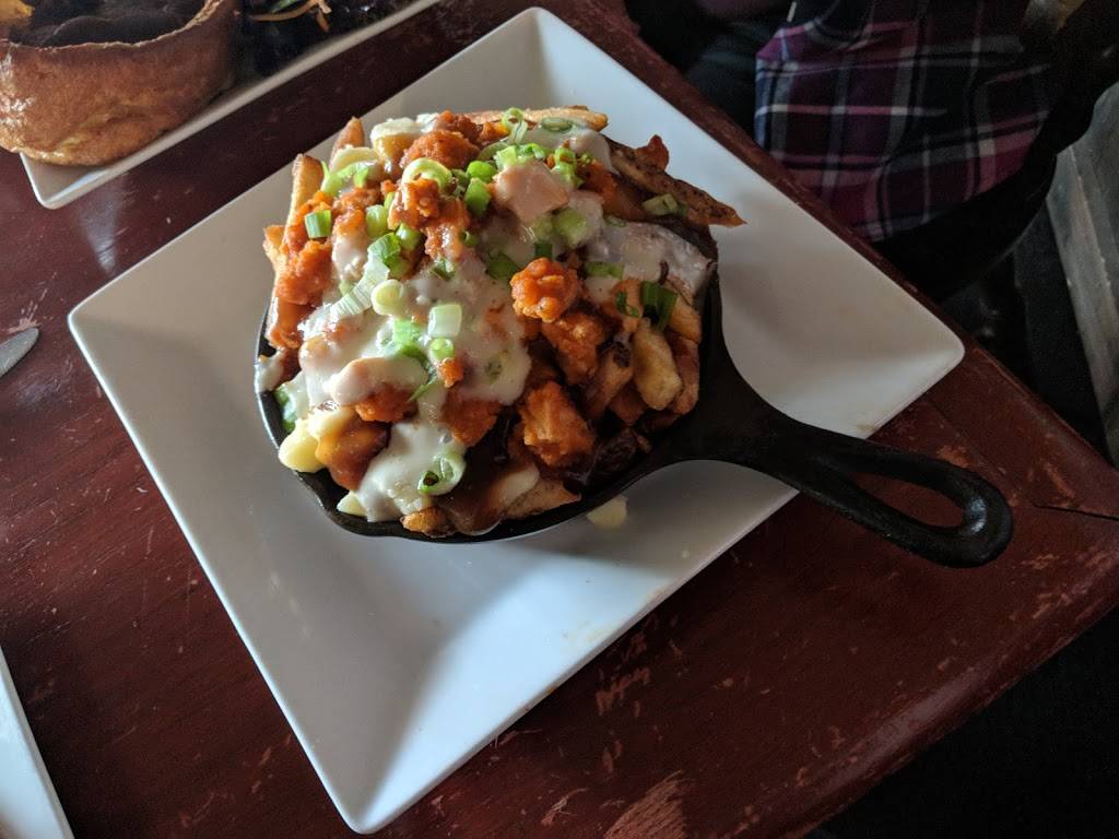 Duke & Duchess | restaurant | 900 Jamieson Pkwy, Cambridge, ON N3C 4N6, Canada | 5196542224 OR +1 519-654-2224