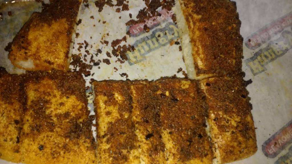 Hungry Howies Pizza | meal delivery | 37265 S Groesbeck Hwy, Clinton Twp, MI 48036, USA | 5864636300 OR +1 586-463-6300