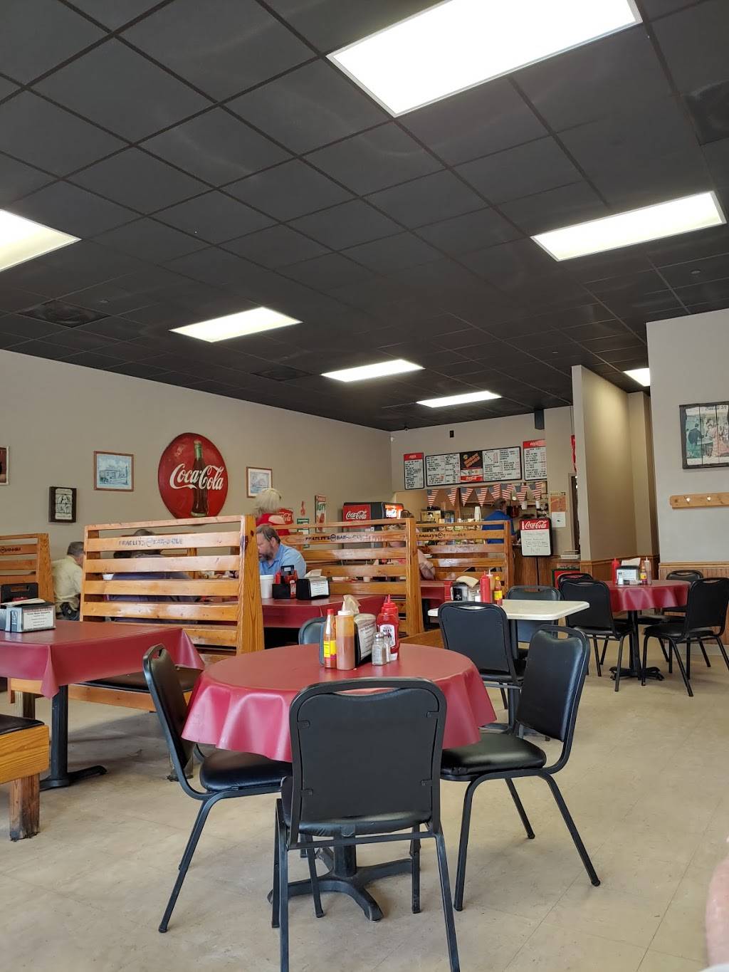 Bradleys Real Pit Barbecue | restaurant | 1955 Sigman Rd NW #101, Conyers, GA 30012, USA | 7704835544 OR +1 770-483-5544