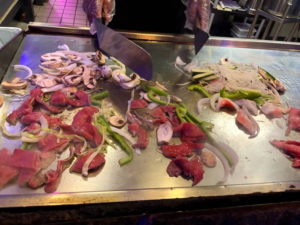 Crazy Buffet | restaurant | 12237 Orange Blossom Trail, Orlando, FL 32837, USA | 4073968888 OR +1 407-396-8888