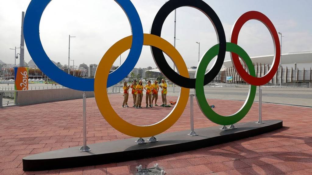 El Manantial Deli | restaurant | 648 Union Ave, Westbury, NY 11590, USA | 5163344120 OR +1 516-334-4120