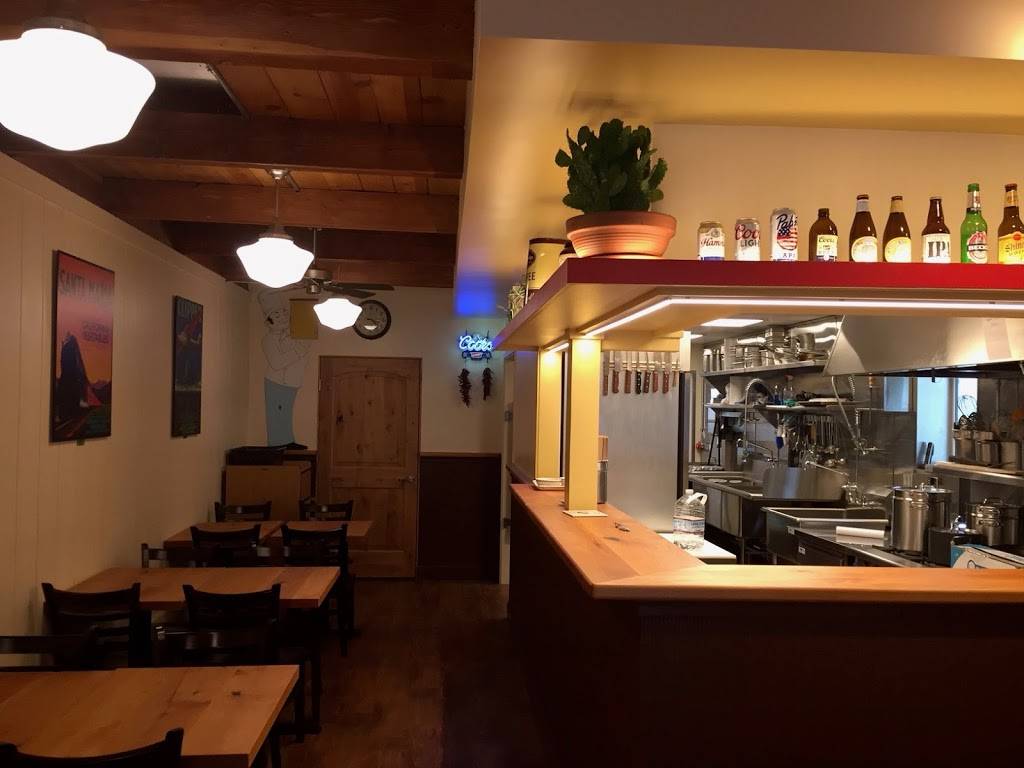 Chili Joe’s | restaurant | 312 Petaluma Blvd S, Petaluma, CA 94952, USA | 7079717537 OR +1 707-971-7537