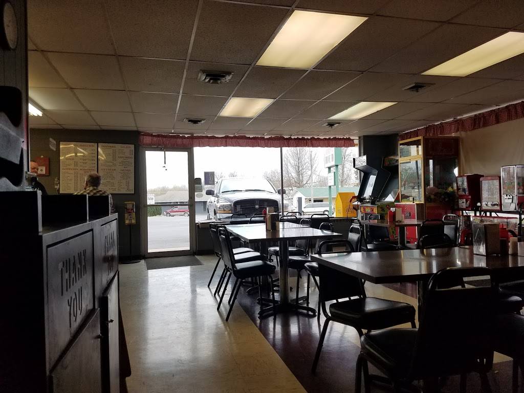 Randys Drive In | restaurant | 1201 E Pennell St, Carl Junction, MO 64834, USA | 4176497732 OR +1 417-649-7732