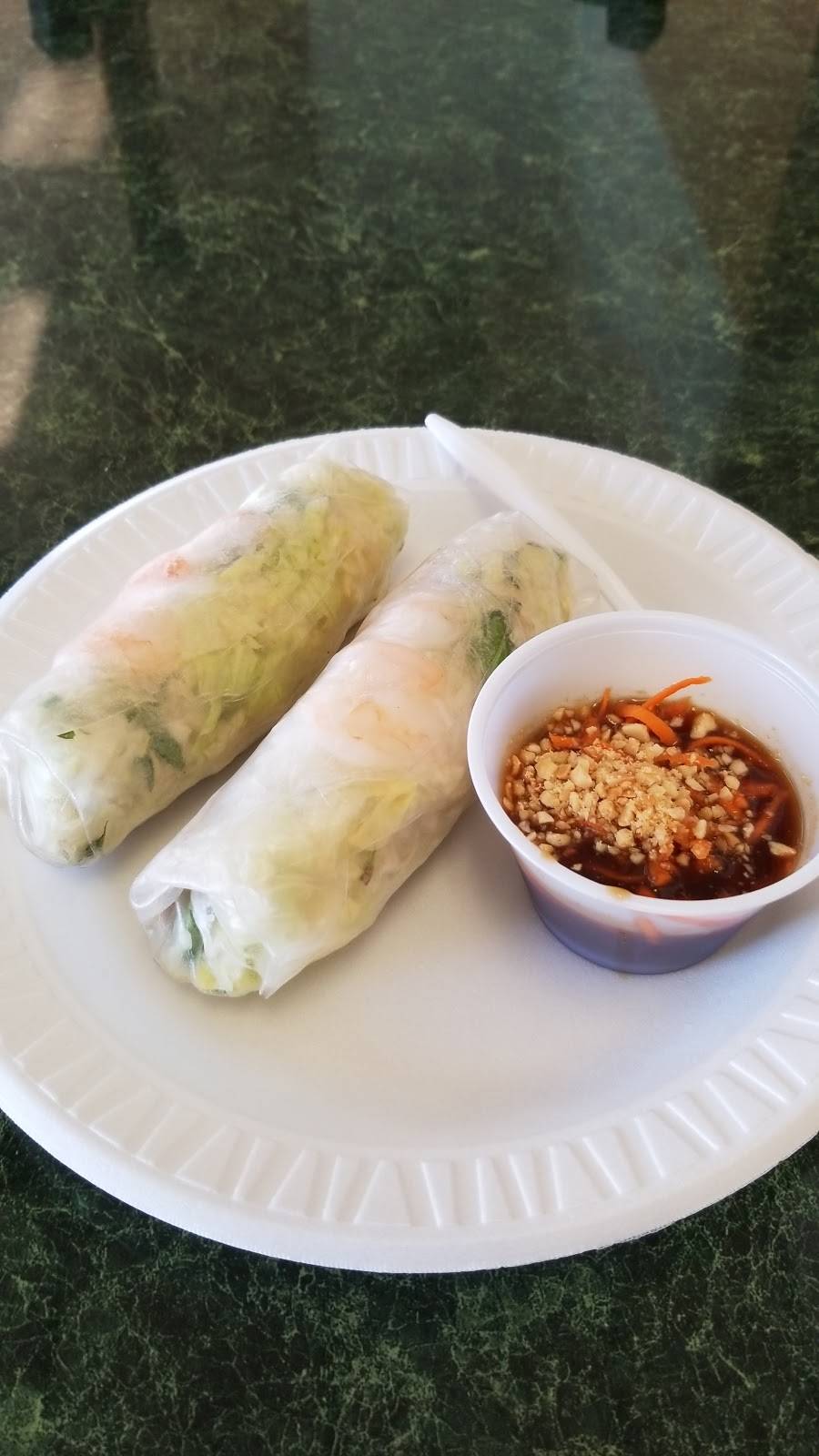 Chinese Wok Express | restaurant | 422 E Broadway, Columbia, MO 65201, USA | 5734435099 OR +1 573-443-5099