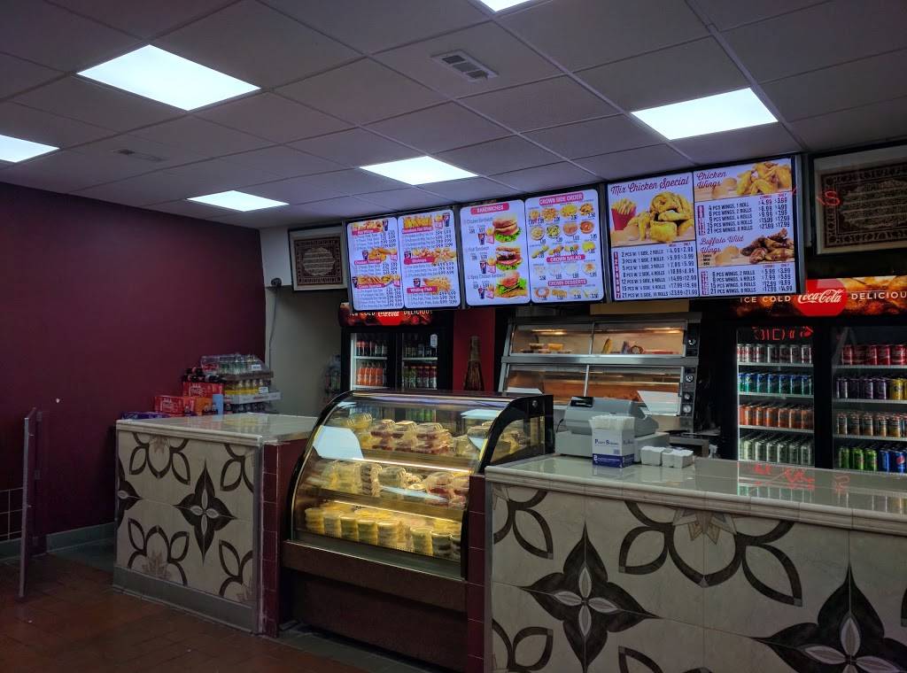 Crown Fried Chicken | restaurant | 5824 Rising Sun Ave, Philadelphia, PA 19120, USA | 2153421800 OR +1 215-342-1800