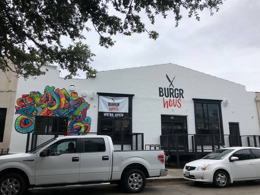 Burgr Hous | restaurant | 811 St Emanuel St, Houston, TX 77003, USA | 7136405251 OR +1 713-640-5251