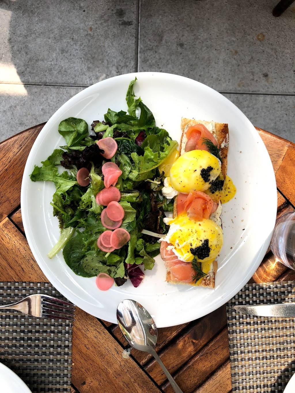 Fig & Olive | restaurant | 104 E Oak St, Chicago, IL 60611, USA | 3124450060 OR +1 312-445-0060