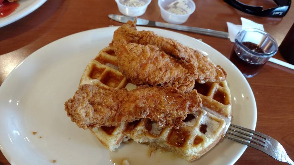 Stripes Biscuit Co. | restaurant | 5701 Gibson Blvd SE, Albuquerque, NM 87108, USA | 5058594298 OR +1 505-859-4298